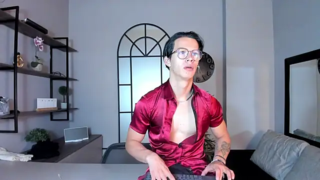 Snapshot of Brandon_starkk chatting on 11-17-25, 11:58 Brandon starkk online show from 11-17-25, 11:58