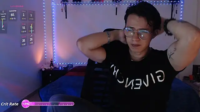 Snapshot of Brandon_starkk chatting on 07-19-26, 12:19 Brandon starkk online show from 07-19-26, 12:19