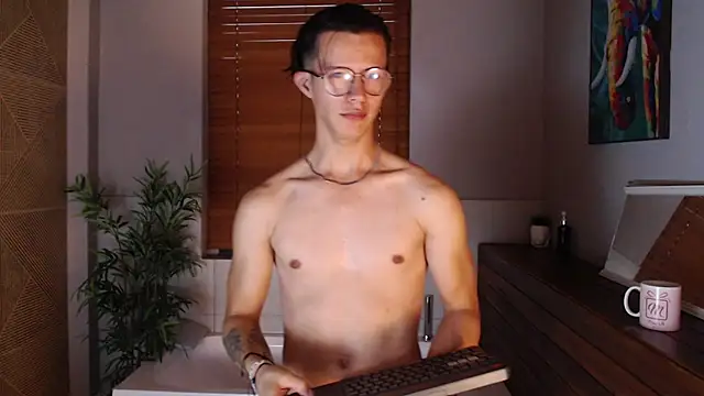 Brandon starkk online show from 12-04-25, 12:37