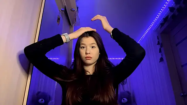 CutieSlim online show from 11-28-25, 02:06