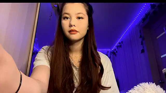 CutieSlim online show from 11-19-25, 11:10