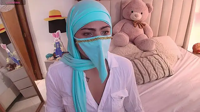 Emyii  online show from 03-31-26, 07:16