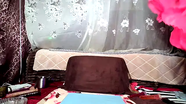 Kissingyouu online show from 04-04-26, 08:37