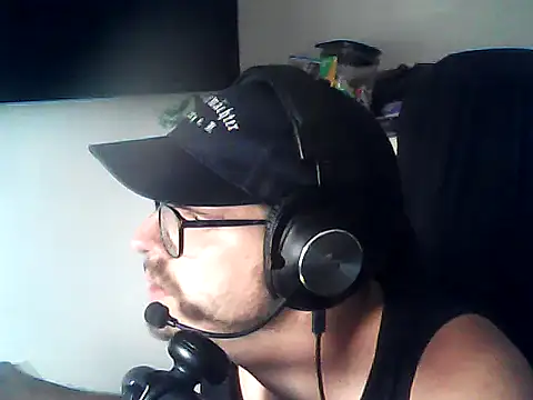 Snapshot of DesertedMonoxide chatting on 06-30-26, 03:23 DesertedMonoxide online show from 06-30-26, 03:23