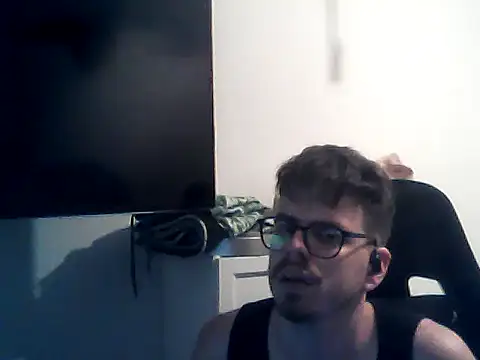 Snapshot of DesertedMonoxide chatting on 06-18-26, 04:23 DesertedMonoxide online show from 06-18-26, 04:23