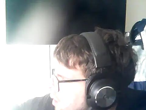 Snapshot of DesertedMonoxide chatting on 05-12-26, 04:24 DesertedMonoxide online show from 05-12-26, 04:24