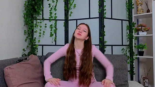 MelvinaEbner online show from 02-10-26, 07:40