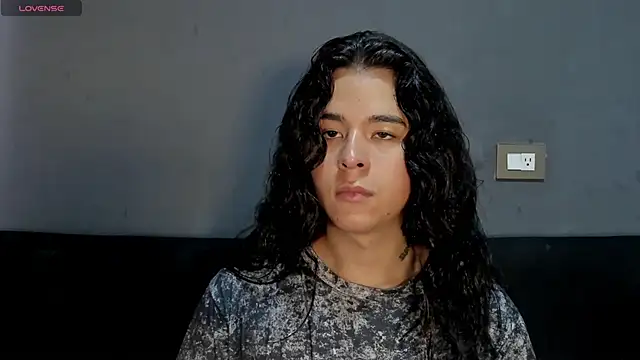 Angel-umbra online show from 11-29-25, 09:04