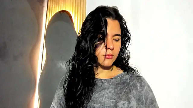 Angel-umbra online show from 12-15-25, 08:36