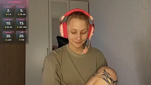 FoxySable online show from 11-19-25, 08:14