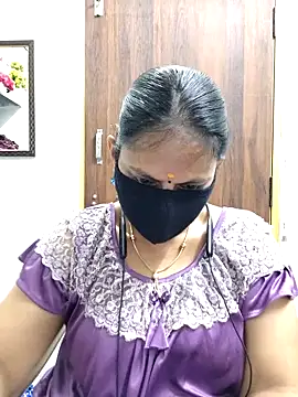 Queen-Neha online show from 04-23-26, 12:22