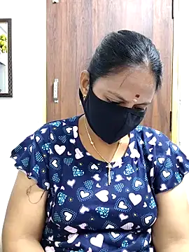 Queen-Neha online show from 04-13-26, 08:40