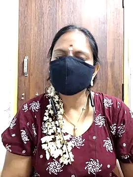 Queen-Neha online show from 04-11-26, 06:22