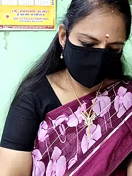 Queen-Neha online show from 11-28-25, 06:30