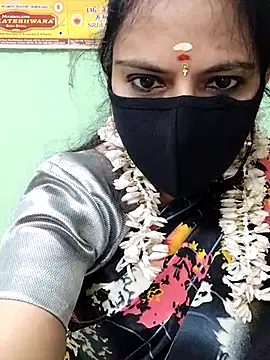 Queen-Neha online show from 11-27-25, 07:14