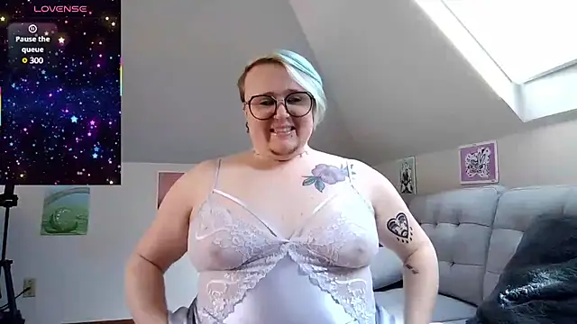 queerlyjaz online show from 03-01-26, 07:14