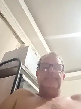 Snapshot of nard53 chatting on 02-25-26, 08:58 nard53 online show from 02-25-26, 08:58