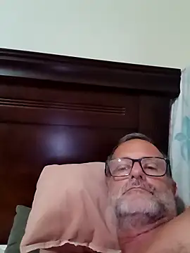 Snapshot of nard53 chatting on 02-01-26, 01:04 nard53 online show from 02-01-26, 01:04