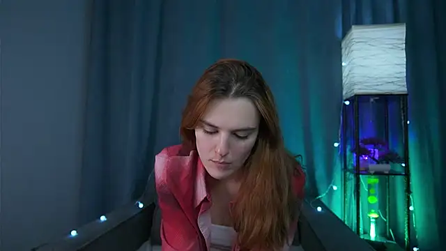 foxy cute4you online show from 12-21-25, 08:20