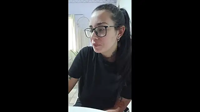 Snapshot of StarNinf4 chatting on 04-08-26, 04:52 StarNinf4 online show from 04-08-26, 04:52