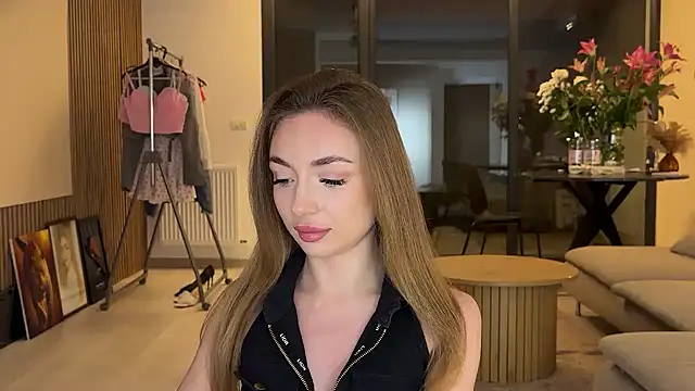 Jolienne online show from 03-11-26, 08:36