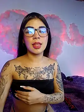 Dannii- online show from 11-26-25, 02:55