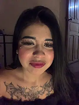 Dannii- online show from 04-06-26, 03:35