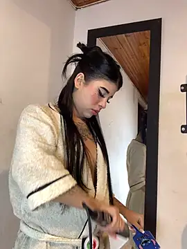 Dannii- online show from 03-28-26, 01:17