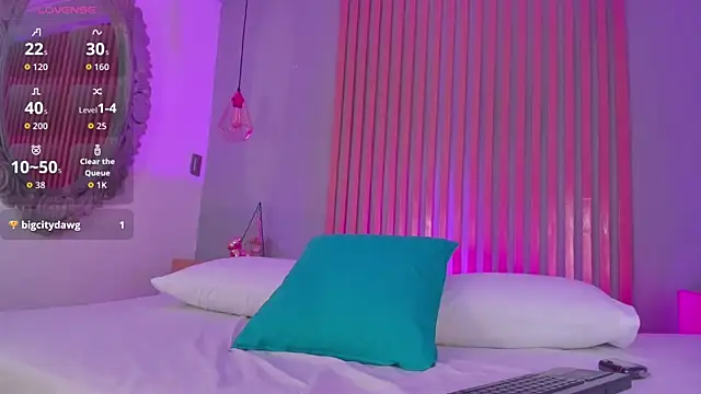 nicolesteele  online show from 11-26-25, 07:36