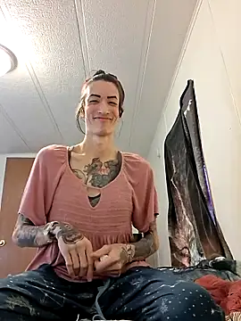 MaitressePomme3 online show from 11-18-25, 03:37