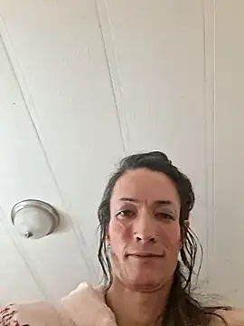 MaitressePomme3 online show from 12-22-25, 05:46