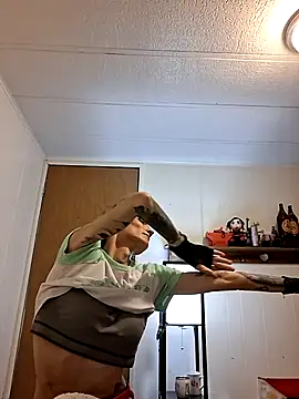 MaitressePomme3 online show from 11-28-25, 01:22