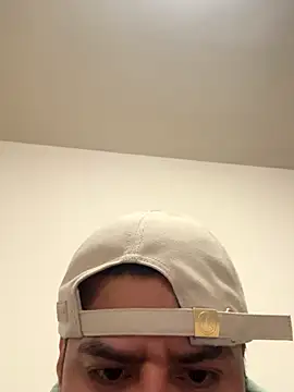 Pelotas2000 online show from 11-21-25, 04:22