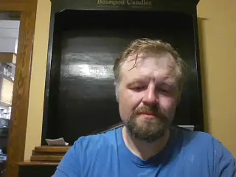 Snapshot of TheOneDonShaun chatting on 05-02-26, 01:00 TheOneDonShaun online show from 05-02-26, 01:00