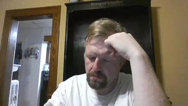 Snapshot of TheOneDonShaun chatting on 04-22-26, 01:23 TheOneDonShaun online show from 04-22-26, 01:23