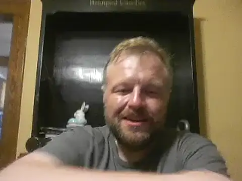 Snapshot of TheOneDonShaun chatting on 06-10-26, 02:35 TheOneDonShaun online show from 06-10-26, 02:35