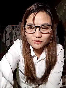 Lee-Thee online show from 12-03-25, 01:43