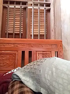 Lee-Thee online show from 01-11-26, 04:41