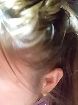 Lee-Thee online show from 01-11-26, 04:47