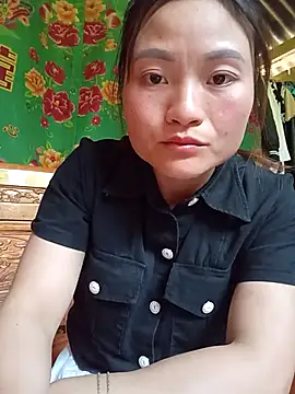 Lee-Thee online show from 11-22-25, 06:23