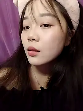 Baa-bee22 online show from 04-17-26, 01:30