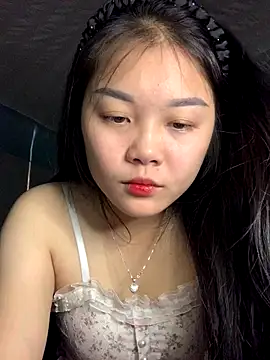 Baa-bee22 online show from 12-01-25, 04:24