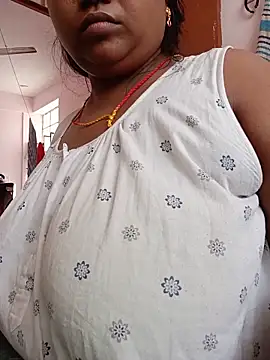 Snapshot of CUTE-LOVE-SWEETS chatting on 06-11-26, 04:09 CUTE-LOVE-SWEETS online show from 06-11-26, 04:09