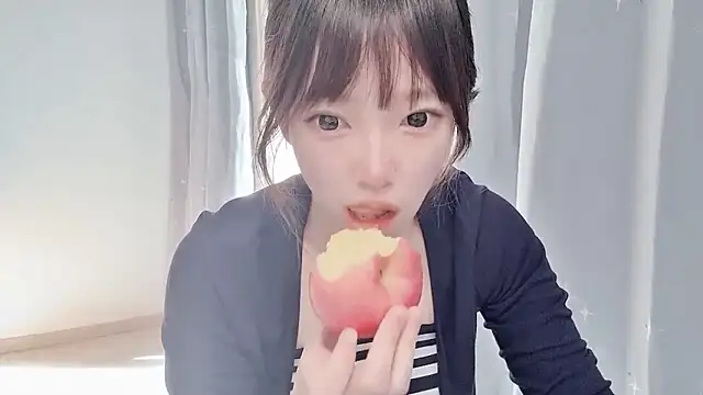 yuyayayu online show from 11-28-25, 02:01