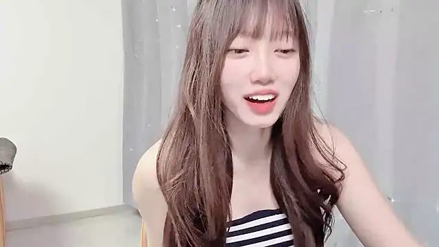 yuyayayu online show from 11-28-25, 03:12