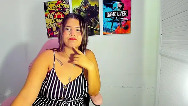 Snapshot of natalia_torres77 chatting on 11-19-25, 01:05 natalia torres77 online show from 11-19-25, 01:05