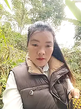 meomeo-00 online show from 12-21-25, 03:08