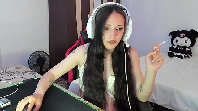 bettyButterfly online show from 05-27-26, 11:17