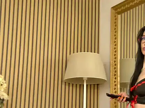 IvyCole online show from 12-04-25, 07:29