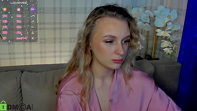 Snapshot of KiraRuiz chatting on 02-27-26, 01:17 KiraRuiz online show from 02-27-26, 01:17